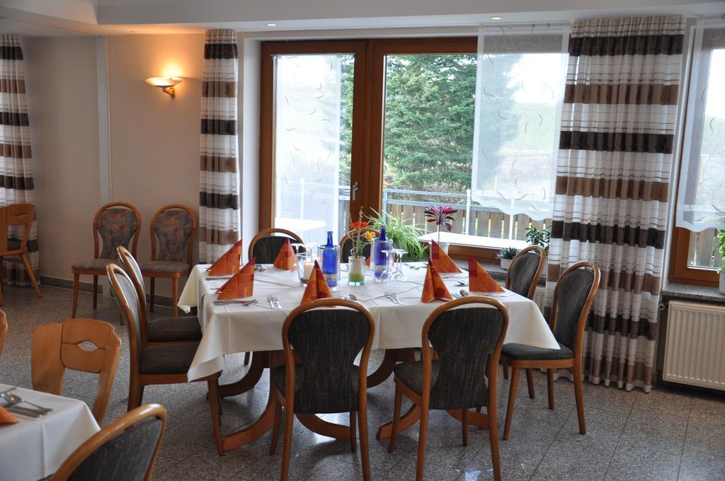Rhön-Hotel Sonnenhof - Restaurant&Café Poppenhausen Esterno foto