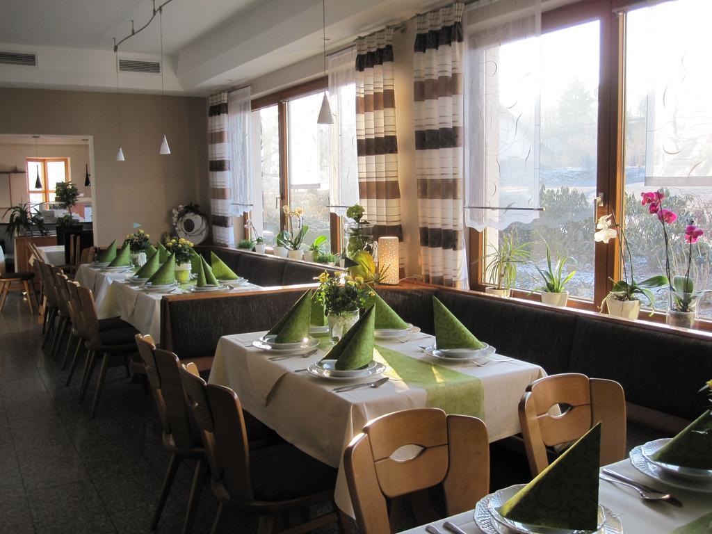 Rhön-Hotel Sonnenhof - Restaurant&Café Poppenhausen Esterno foto