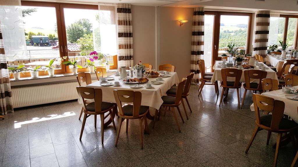 Rhön-Hotel Sonnenhof - Restaurant&Café Poppenhausen Esterno foto